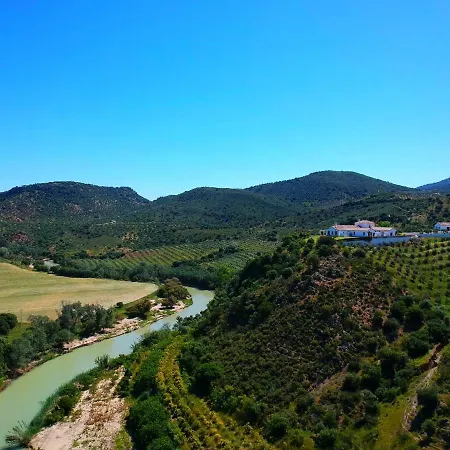Reina Del Rio * Puerto Serrano